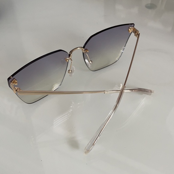 Designer Sunglasses NWOT $68 - Picture 3 of 3
